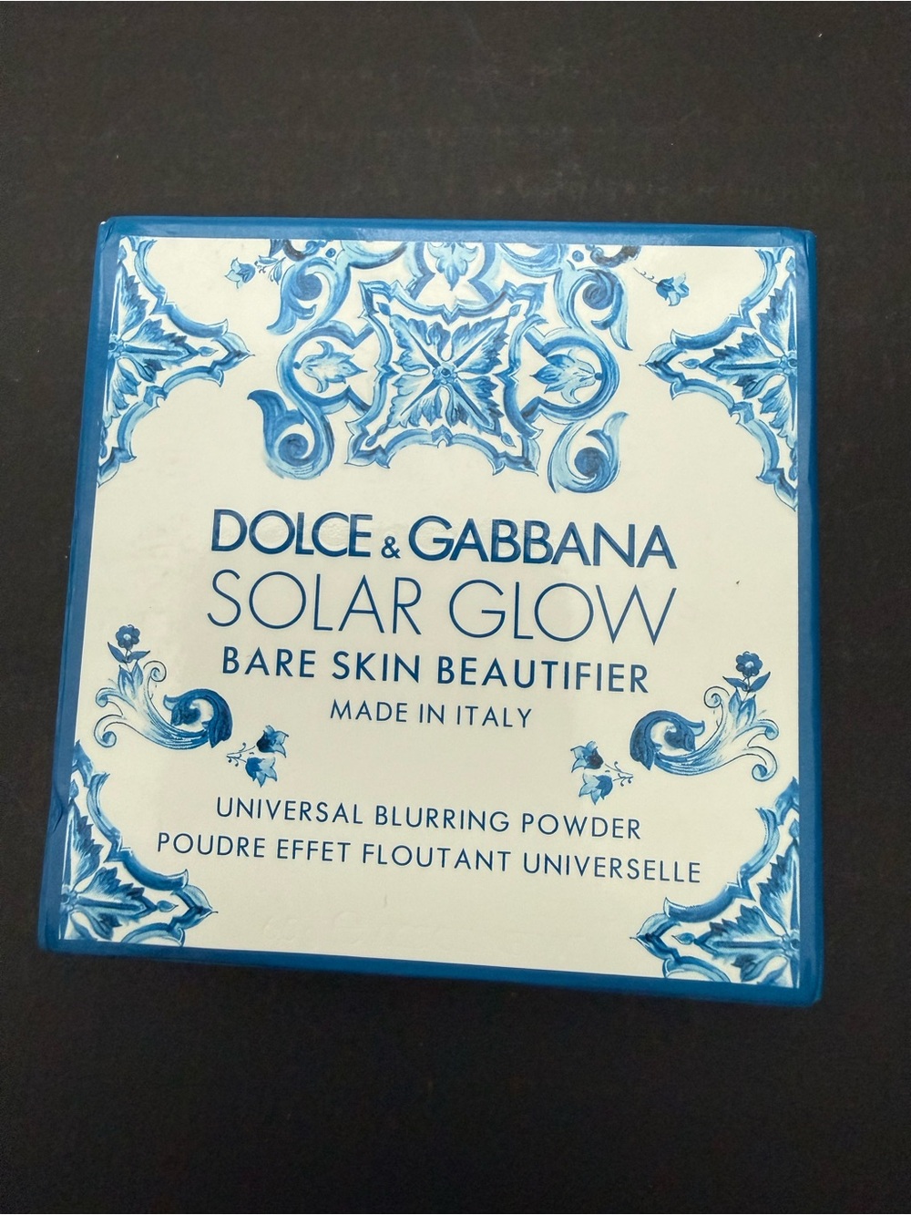 Dolce & Gabbana Skin Beautifier Blurring Powder - Picture 3 of 11